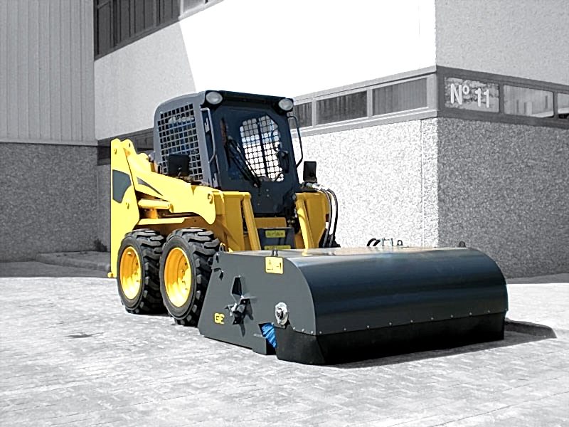 süpürgeli-bobcat